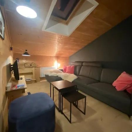Apartment T2 With Pool In